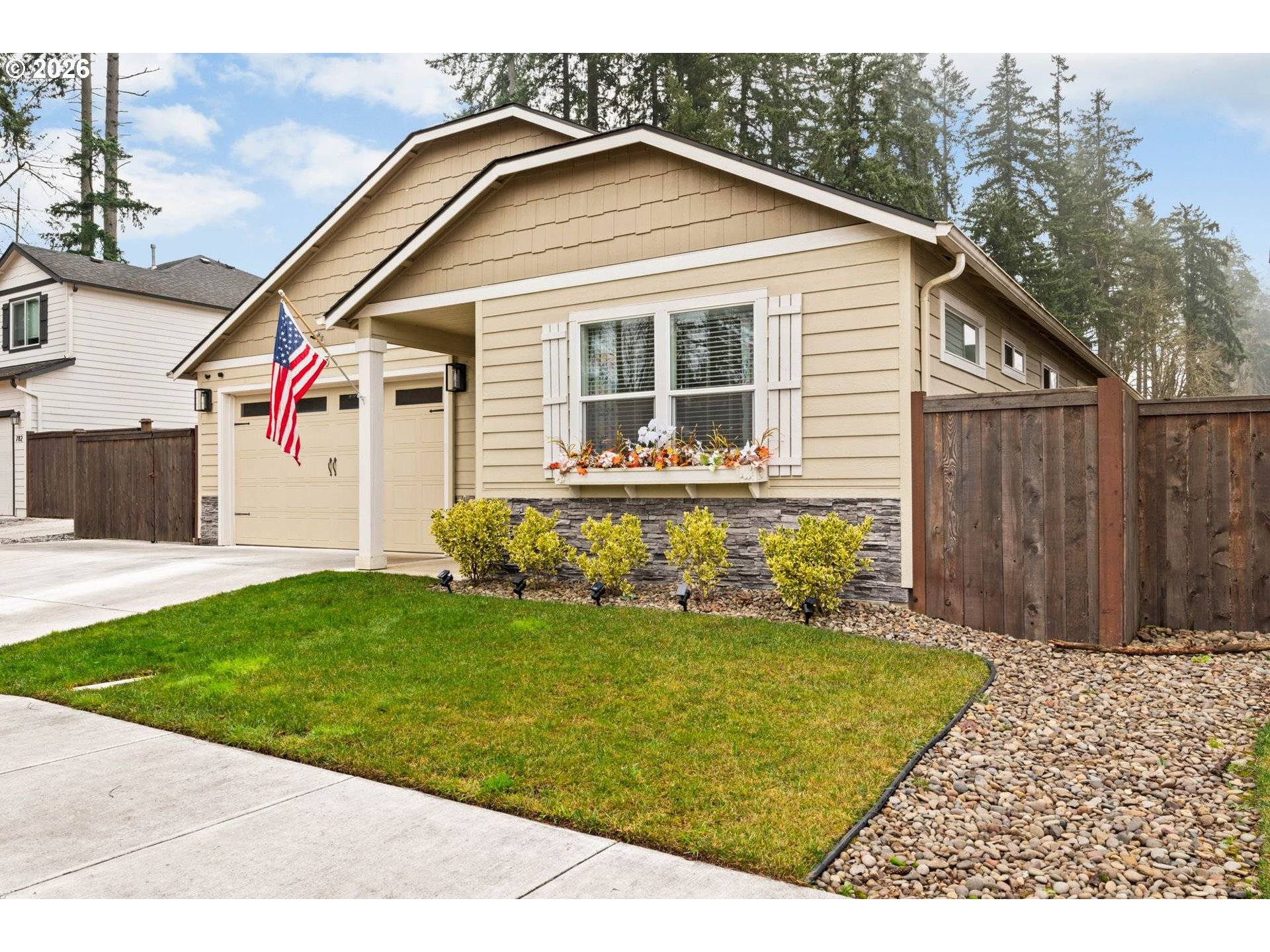 Springfield, OR 97478,760 S 52ND ST