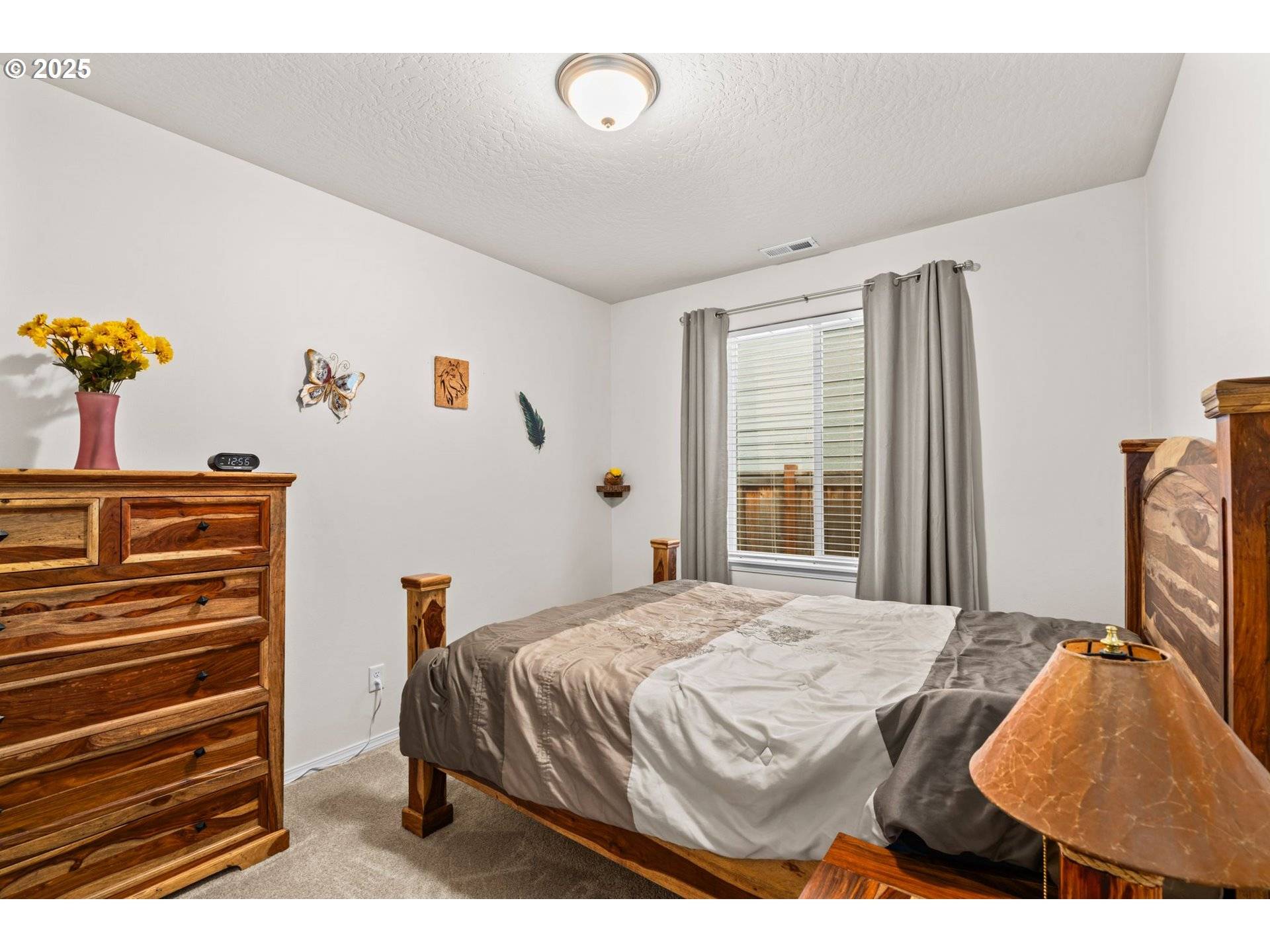 Springfield, OR 97478,760 S 52ND ST