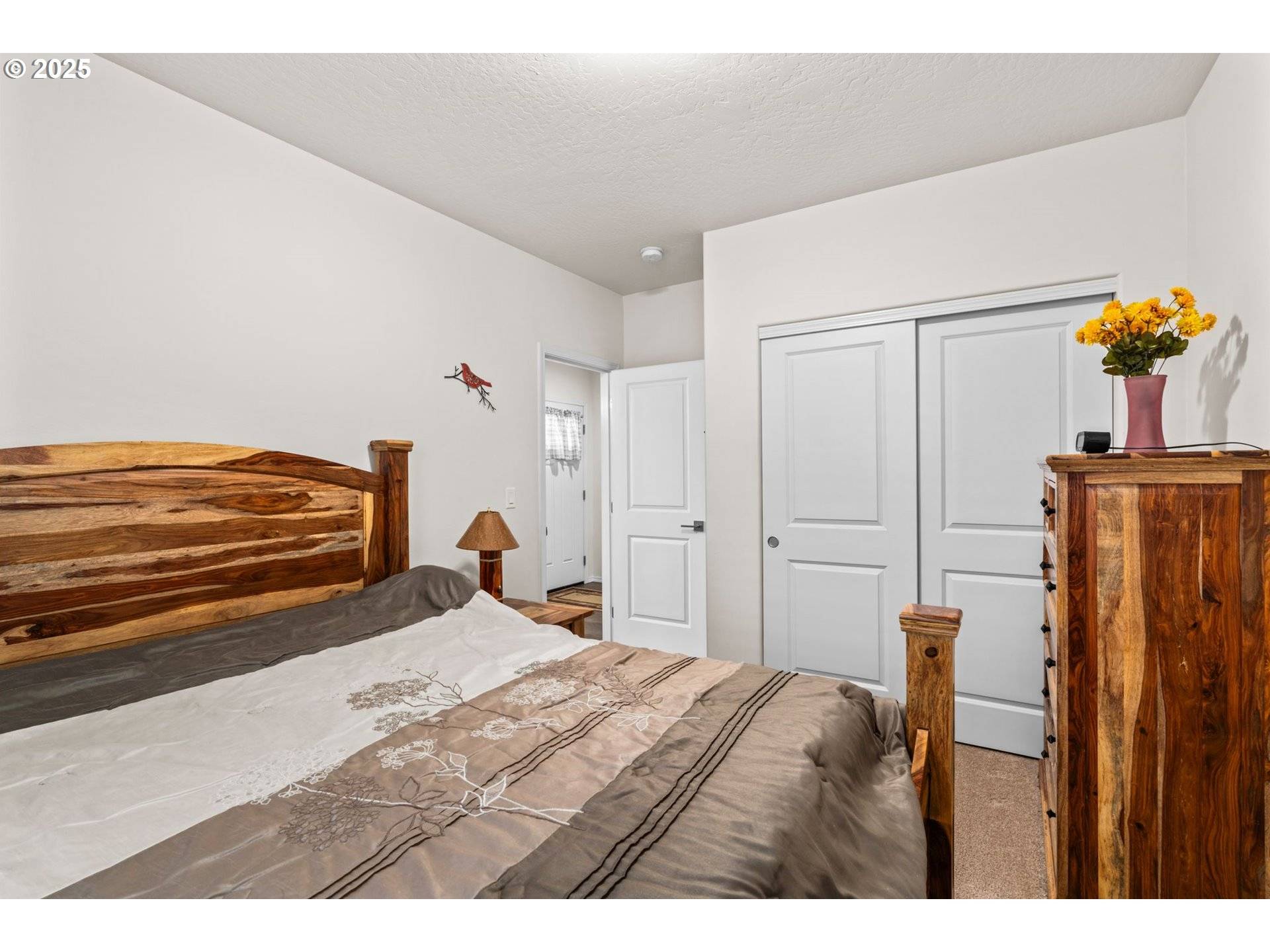 Springfield, OR 97478,760 S 52ND ST