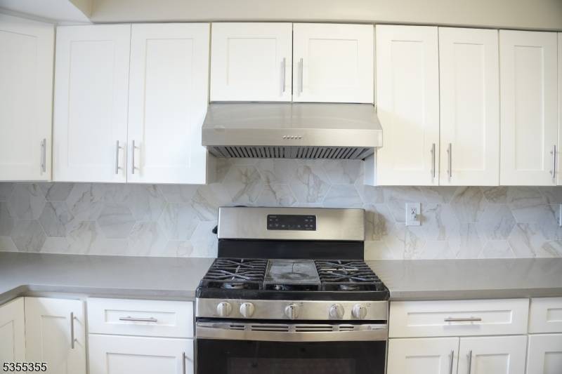 Newark City, NJ 07104,786-802 Summer Ave #5B