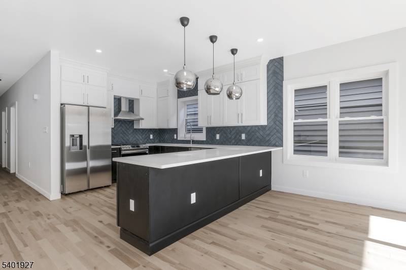 Newark City, NJ 07108,9 Voorhees St