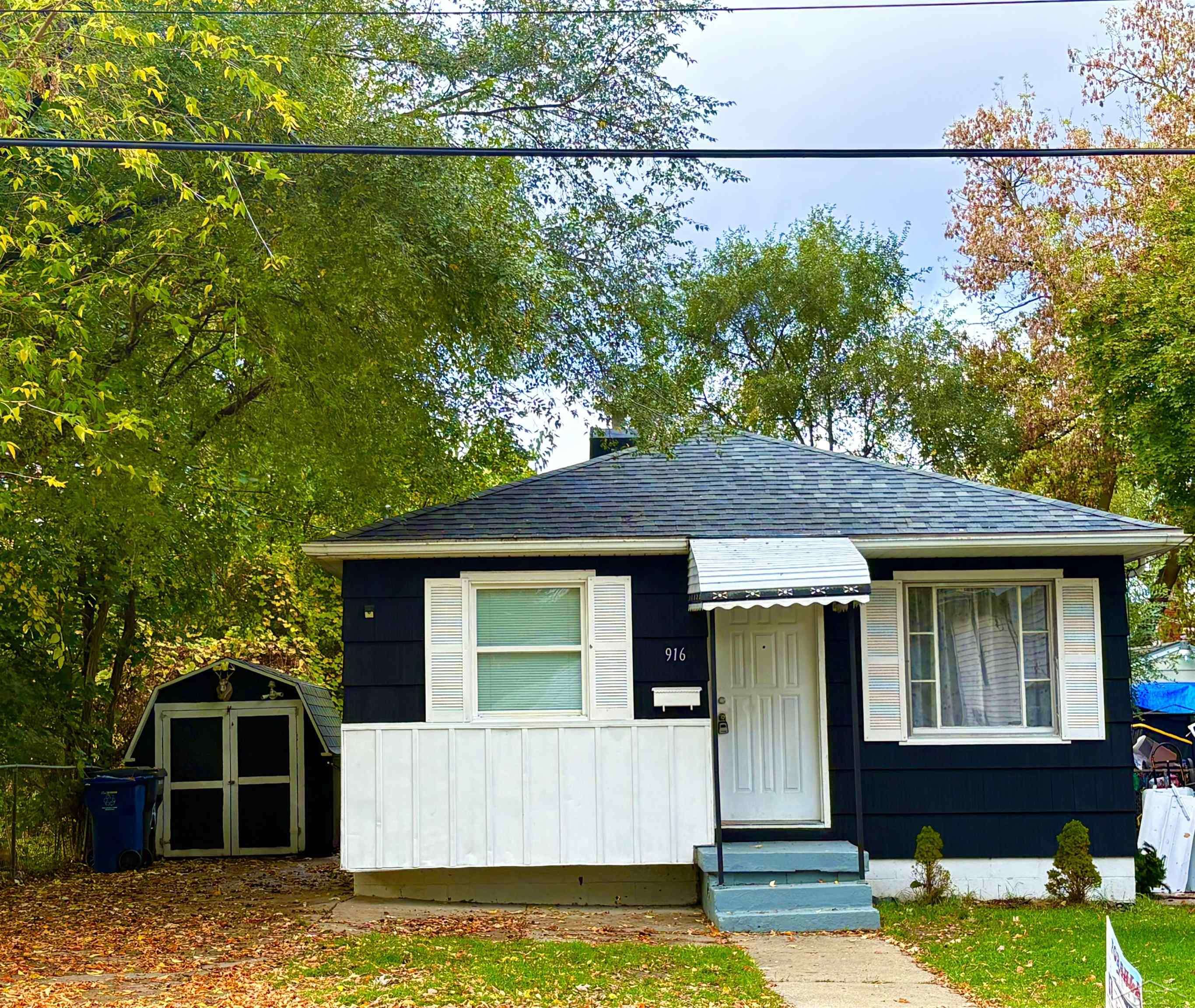 Flint, MI 48503,916 Mann ST