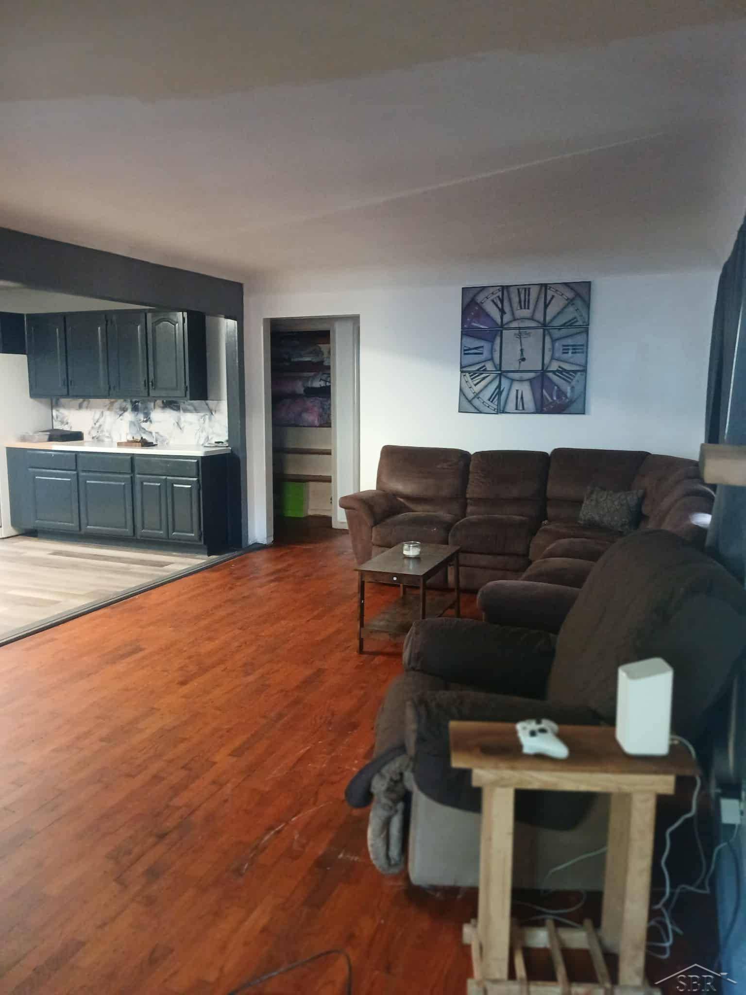 Flint, MI 48507,326 Burroughs AVE