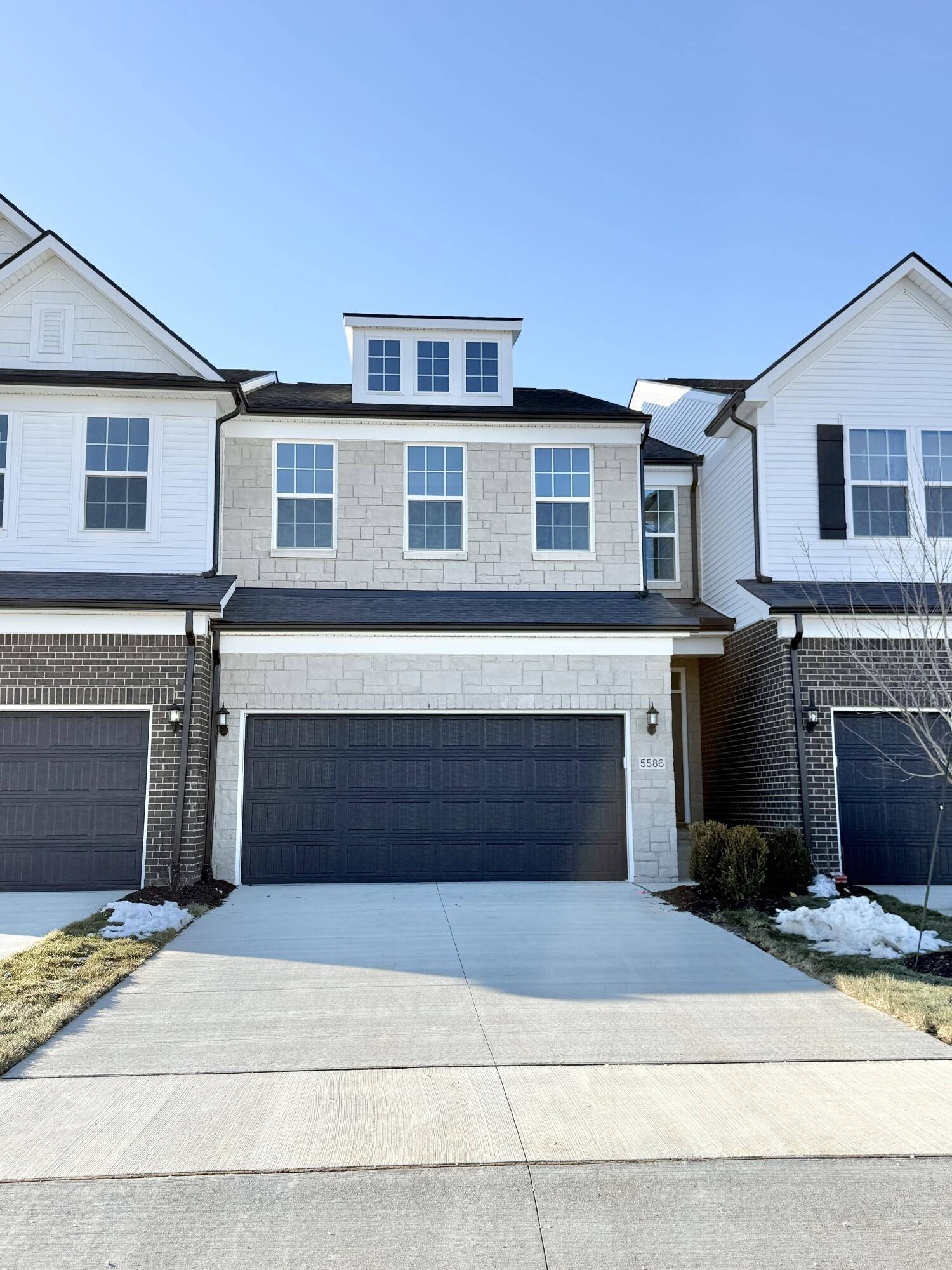 Ann Arbor, MI 48108,5586 E Spaniel DR