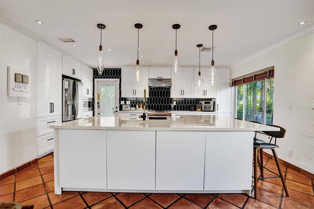 Wilton Manors, FL 33311,340 NW 26th Ct