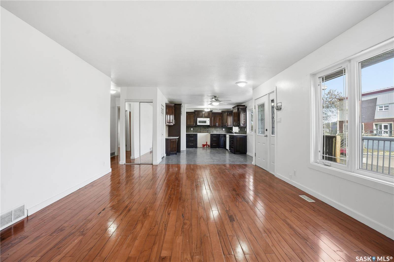 Moose Jaw, SK S6H 3W2,1314 Henleaze AVENUE