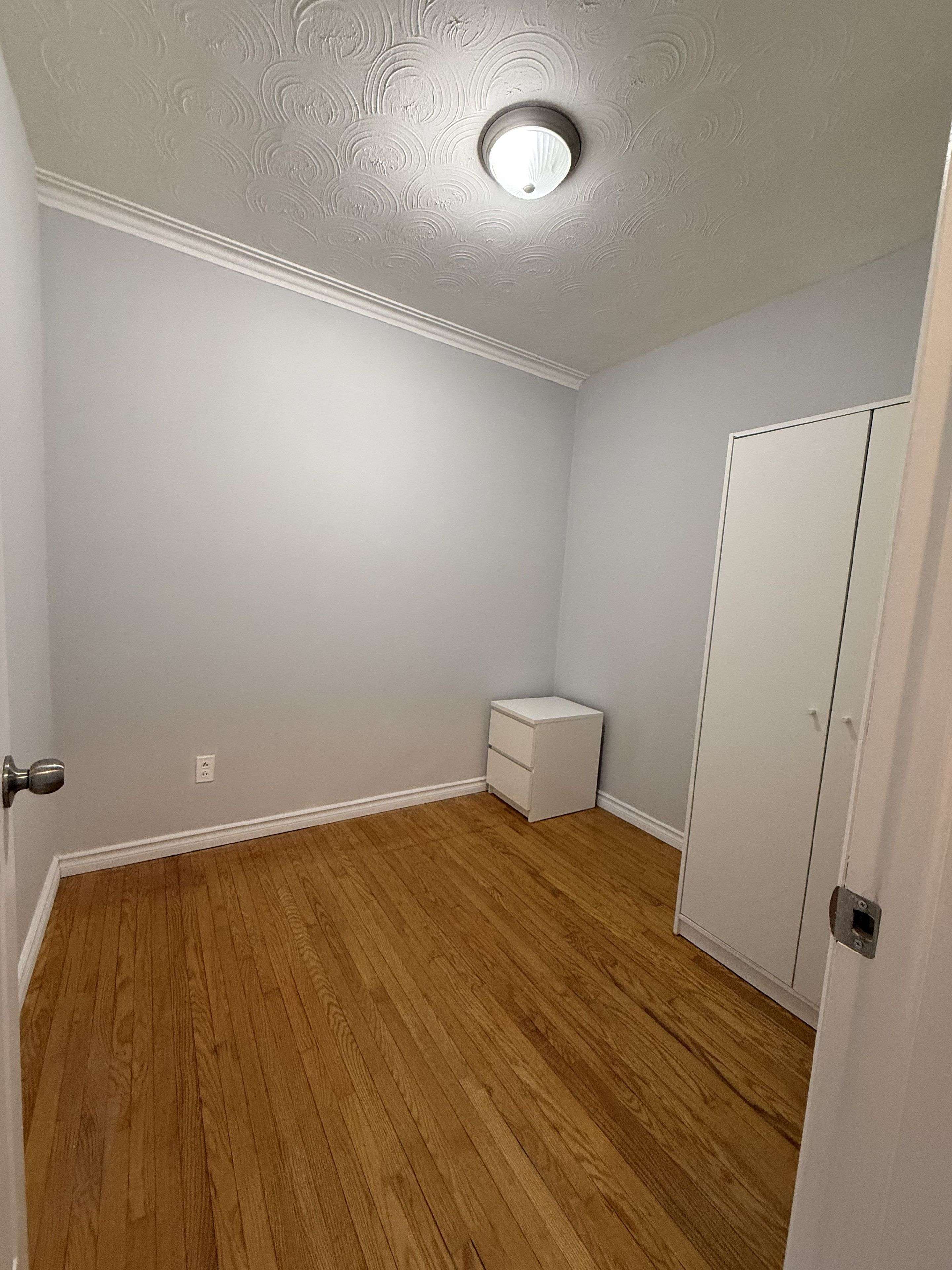 Toronto W05, ON M9L 2E1,130 Duncanwoods DR