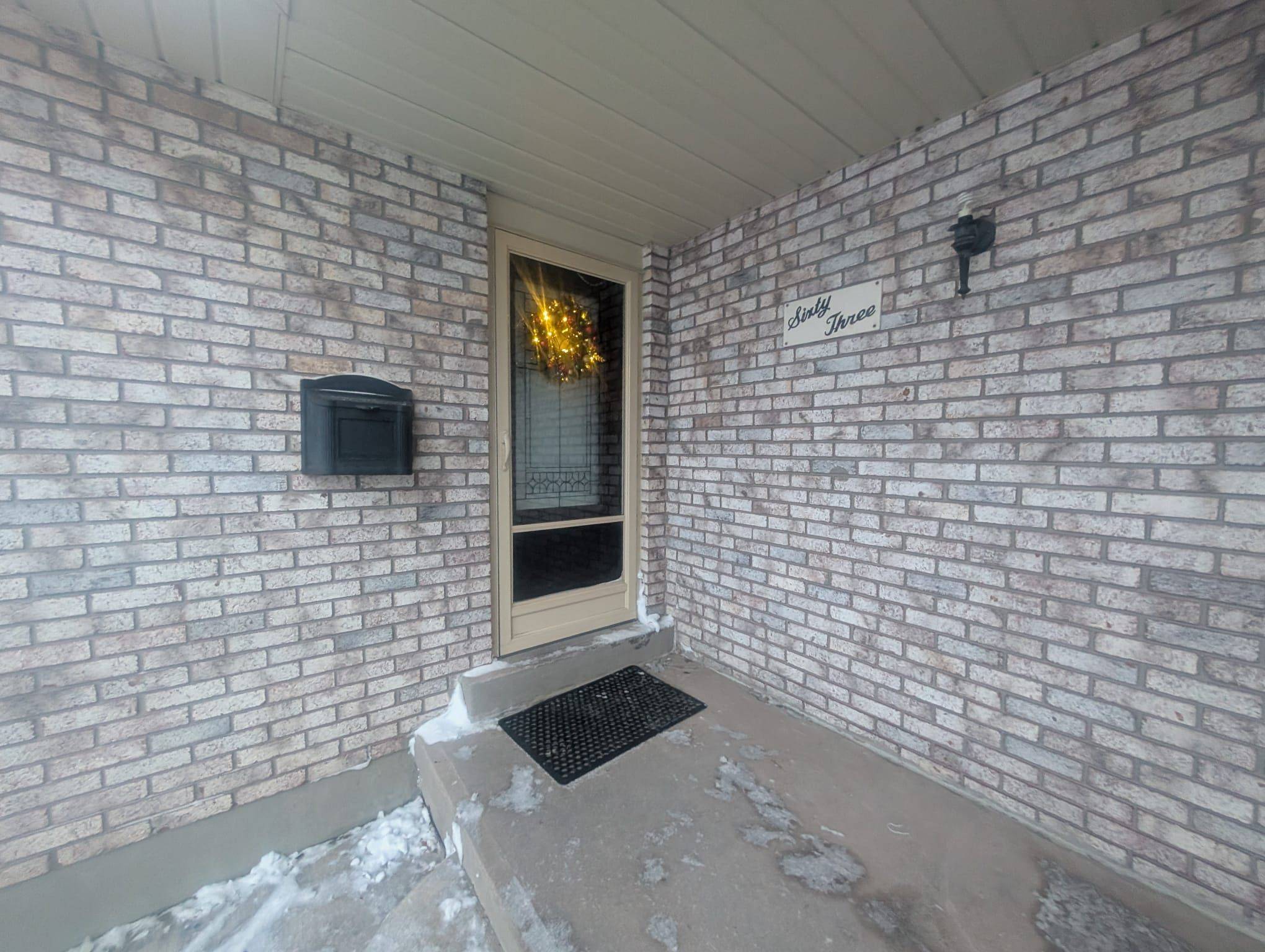 Welland, ON L3B 5T8,63 Robert ST