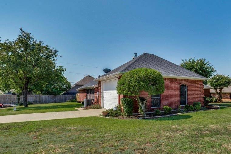 Mansfield, TX 76063,1020 Shady Oak Trail