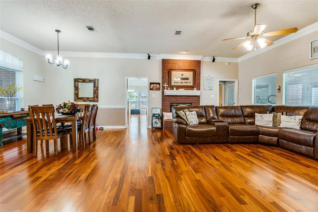 Mansfield, TX 76063,1020 Shady Oak Trail