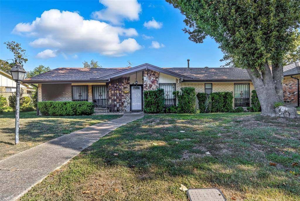 Dallas, TX 75232,1715 Shady Glen Lane