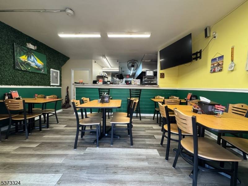 Bound Brook Boro, NJ 08805,202 E Main St