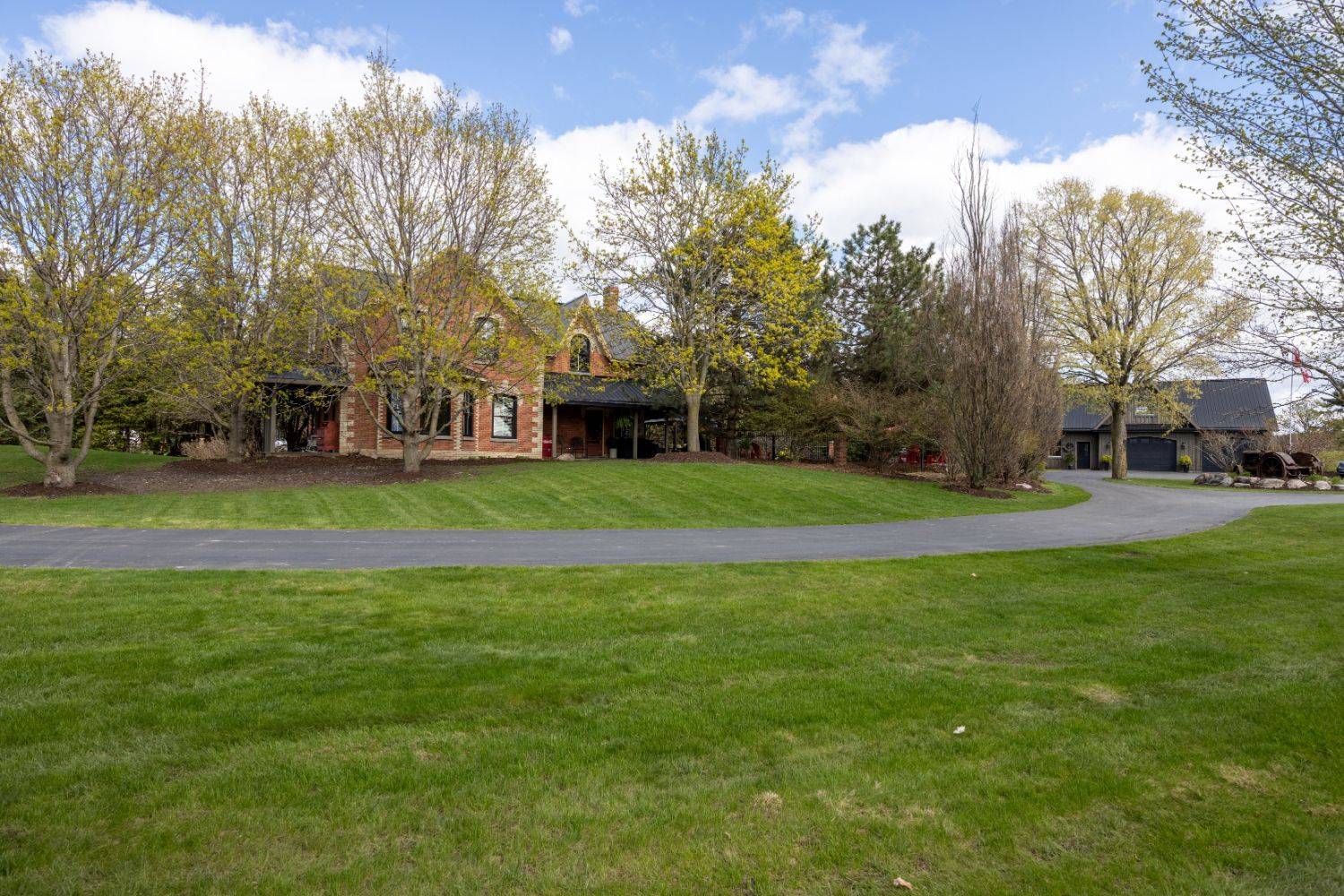 Kawartha Lakes, ON L0A 1A0,832 Highway 7A N/A