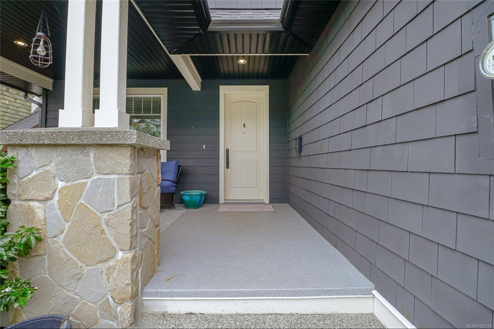 Sooke, BC V9Z 1J7,6983 Brailsford Pl