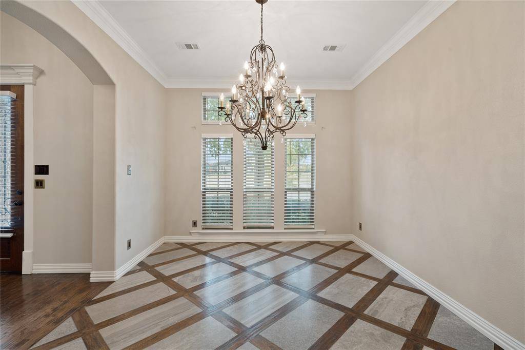 Desoto, TX 75115,917 Wood Hollow Way