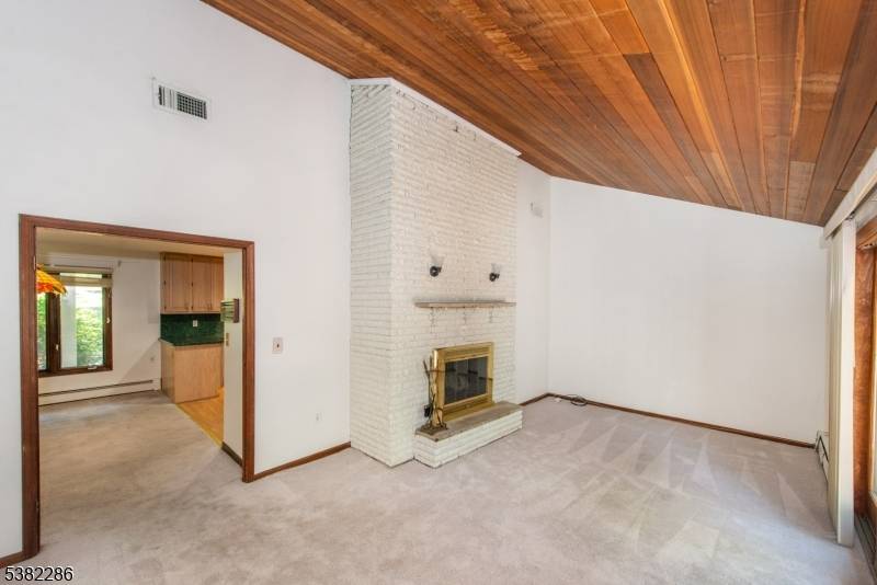 Randolph Twp., NJ 07869,29 Piersons Hill Rd