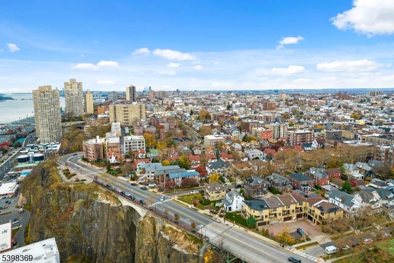 North Bergen Twp., NJ 07047,25 75Th St