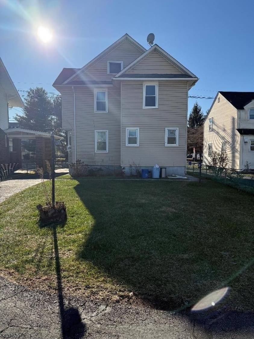 Raritan Boro, NJ 08869,87 E Somerset St #2