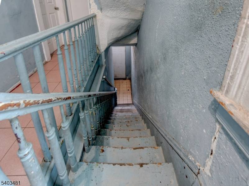 Elizabeth City, NJ 07206,442 Elizabeth Ave