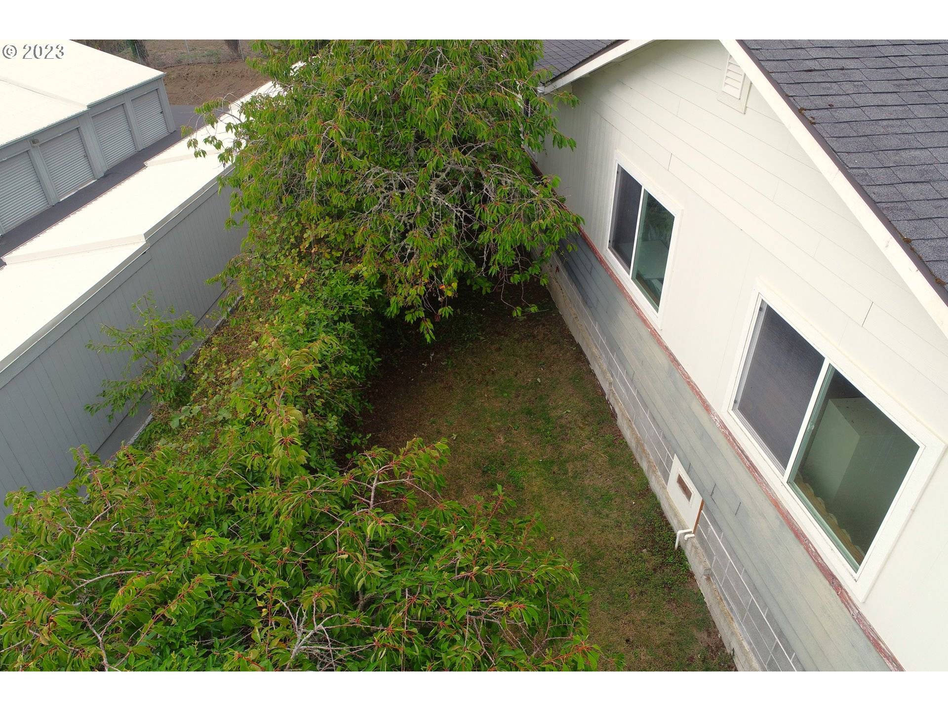 Brookings, OR 97415,15282 HIGHWAY 101