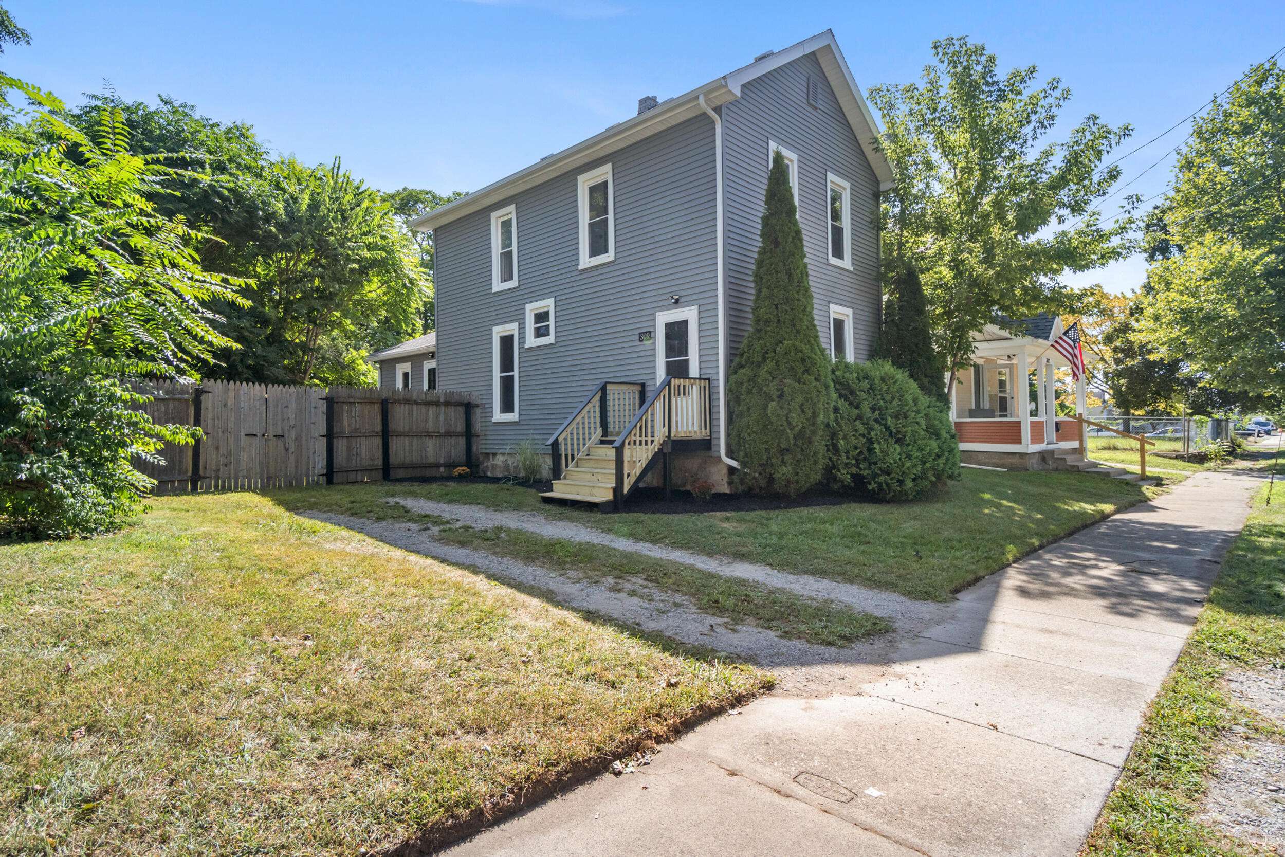 Jackson, MI 49201,309 N Park AVE