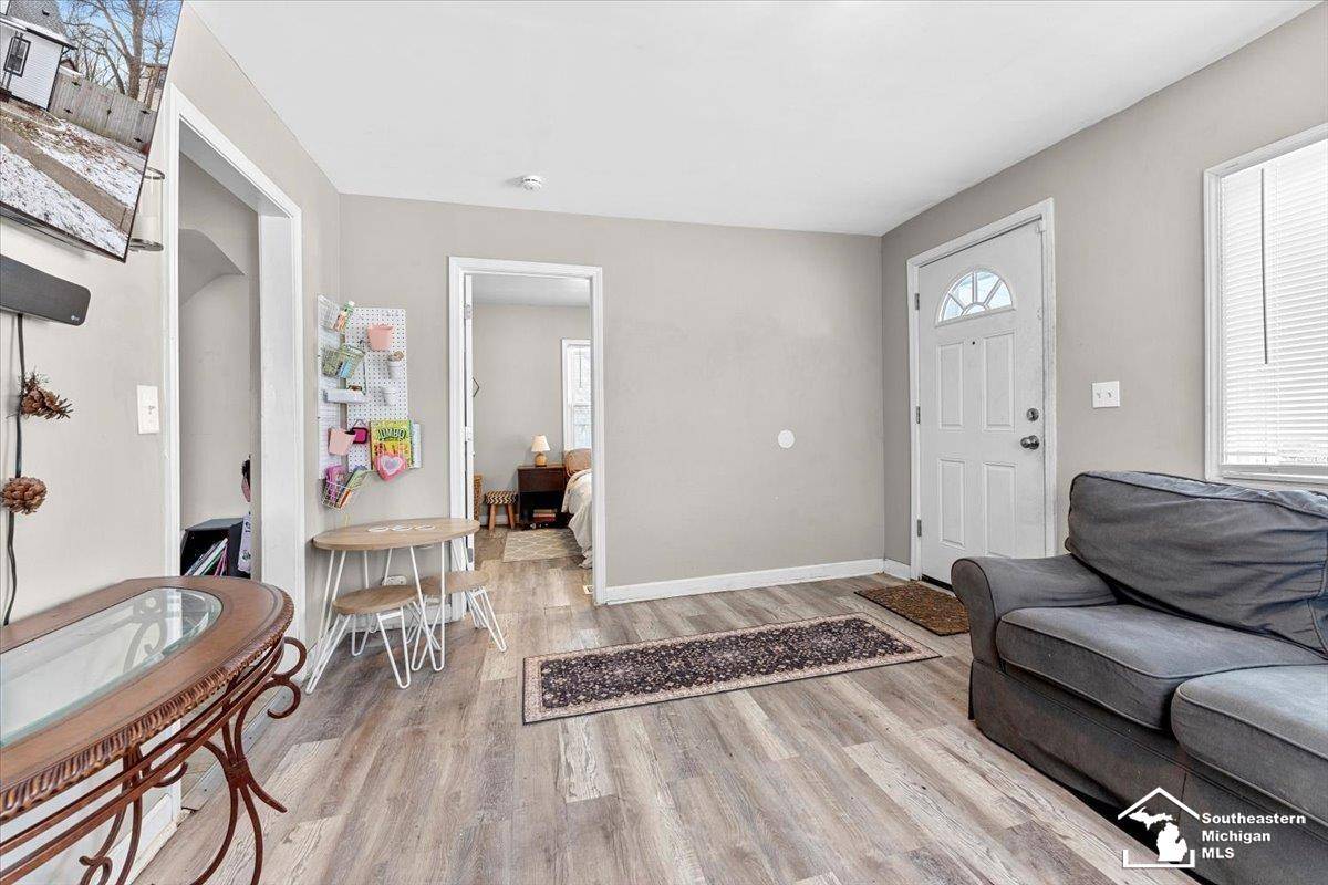 Taylor, MI 48180,25255 Charles ST