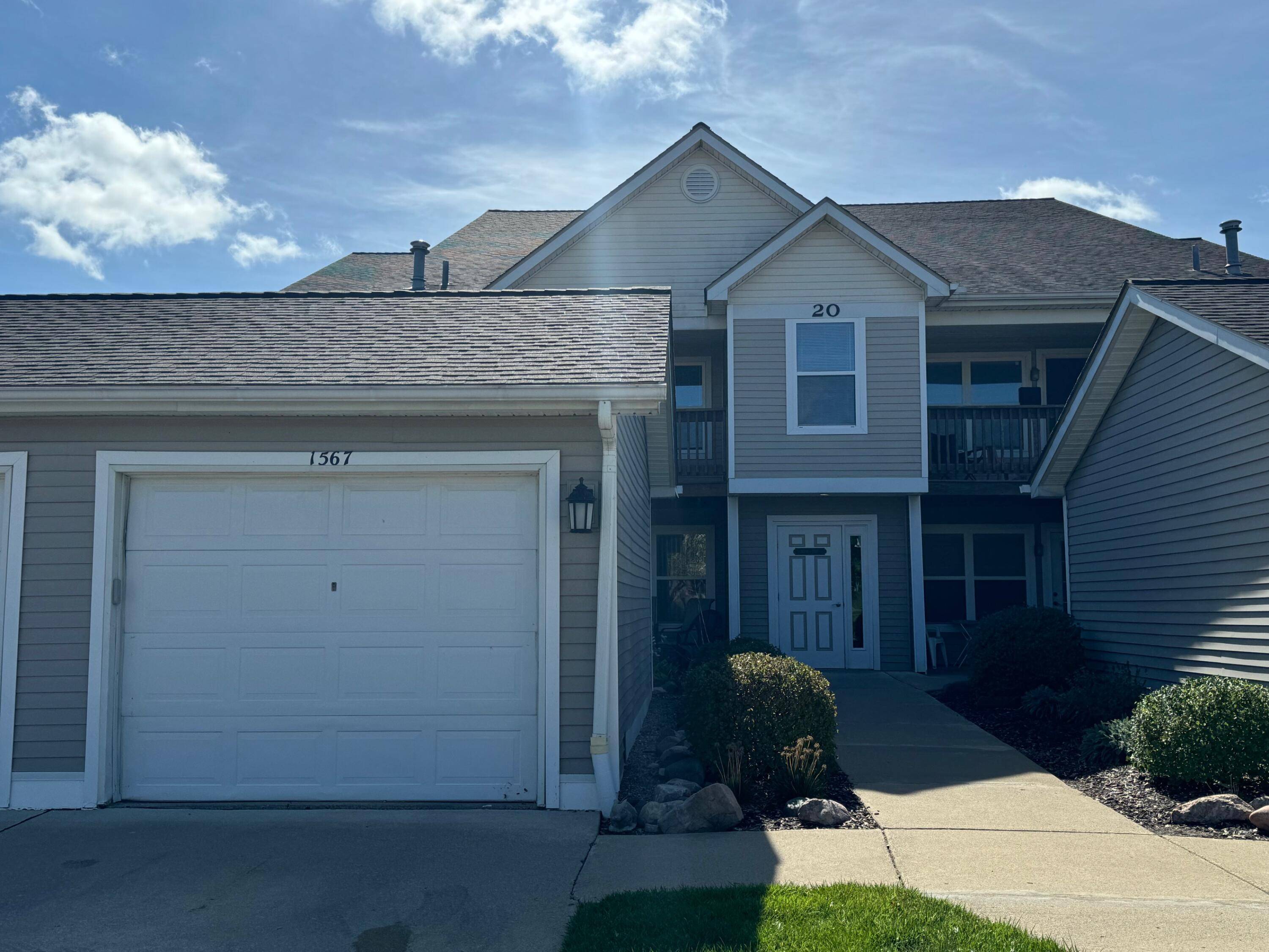 Ann Arbor, MI 48108,1567 WEATHERSTONE DR