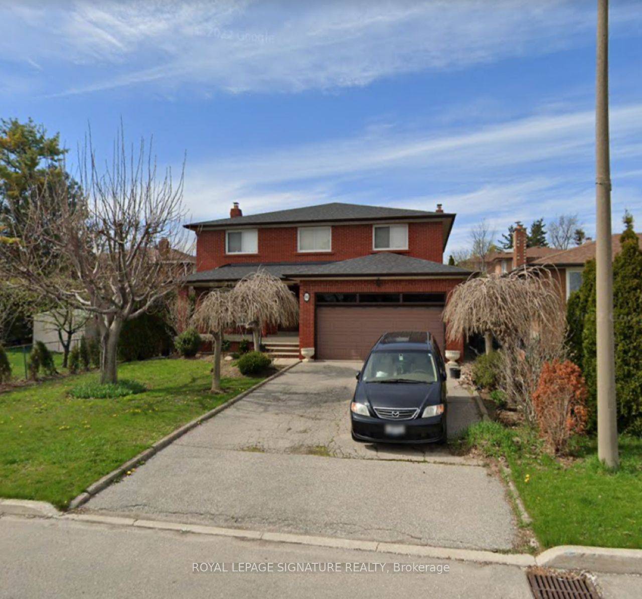 Toronto C14, ON M2M 2R4,94 Madawaska AVE