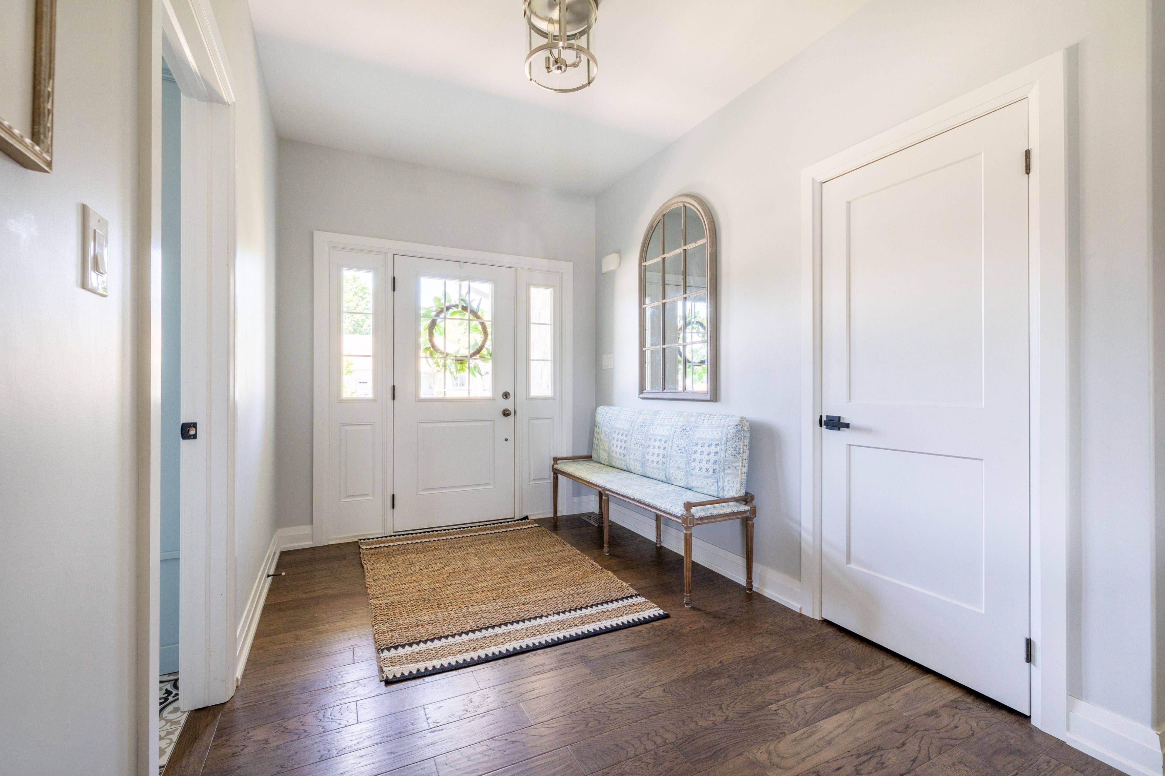 Oro-medonte, ON L3V 8N8,19 Cheslock CRES