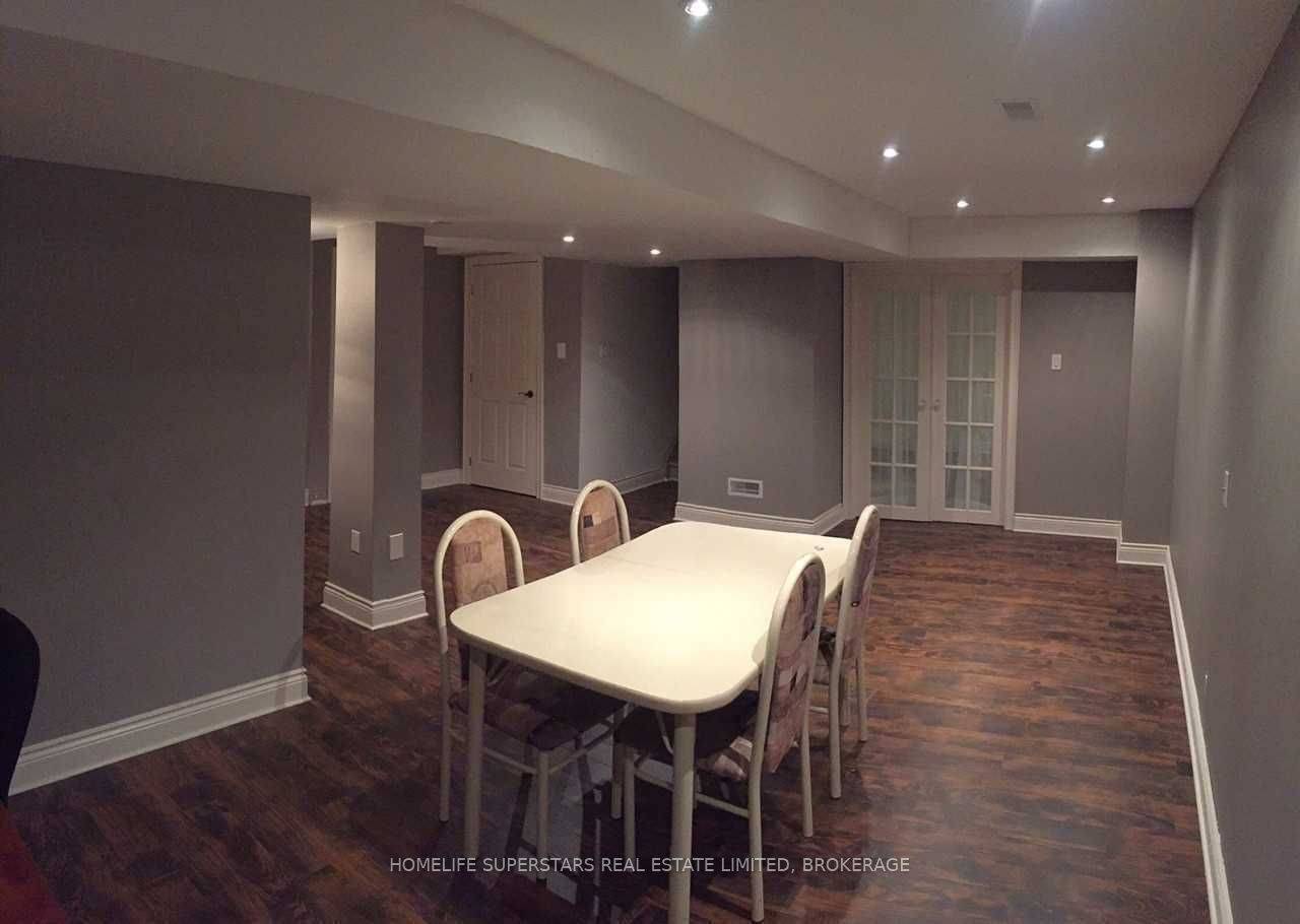 Brampton, ON L7A 3W3,7 Bramtrail Gate