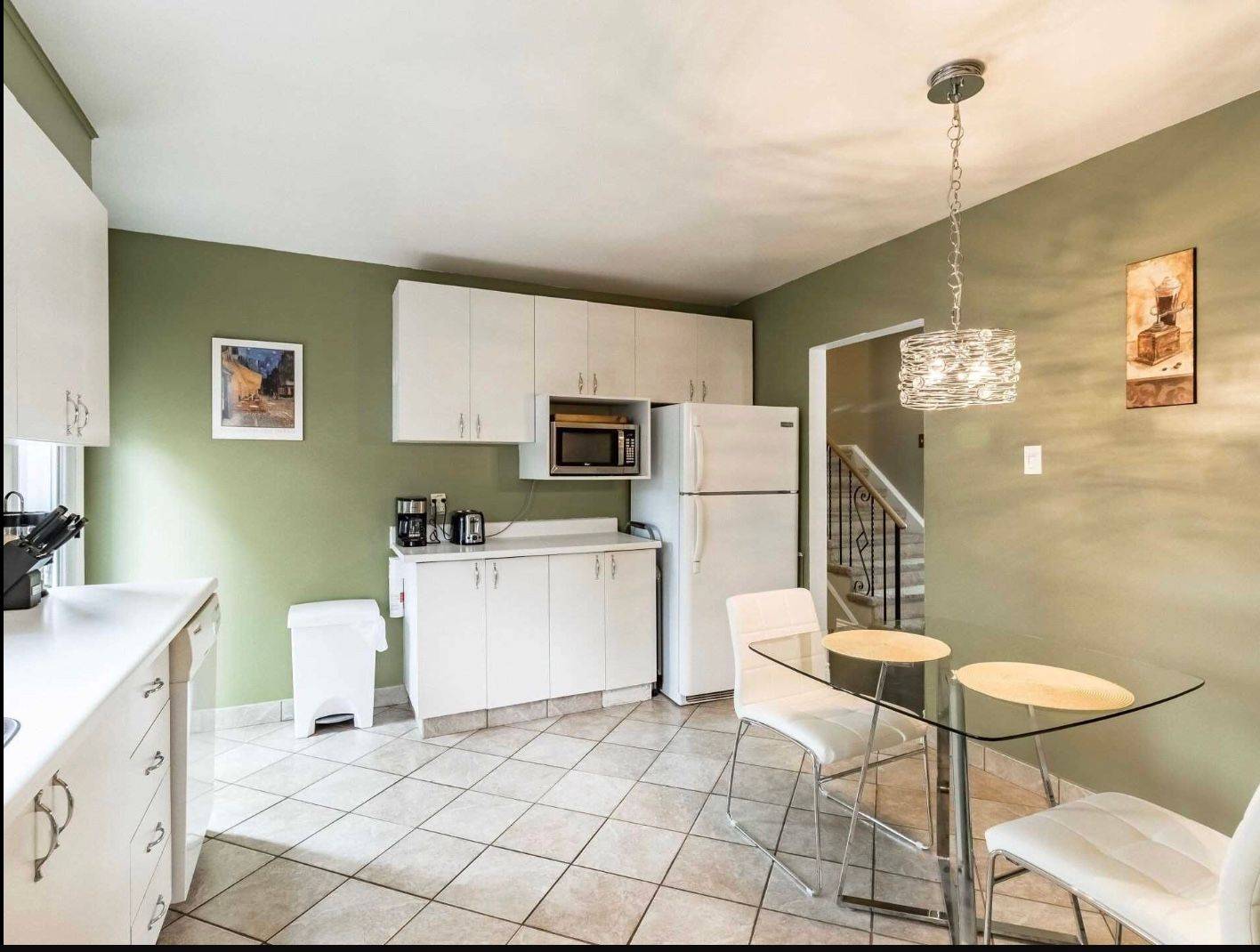 Brampton, ON L6T 1M7,64 Brookdale CRES