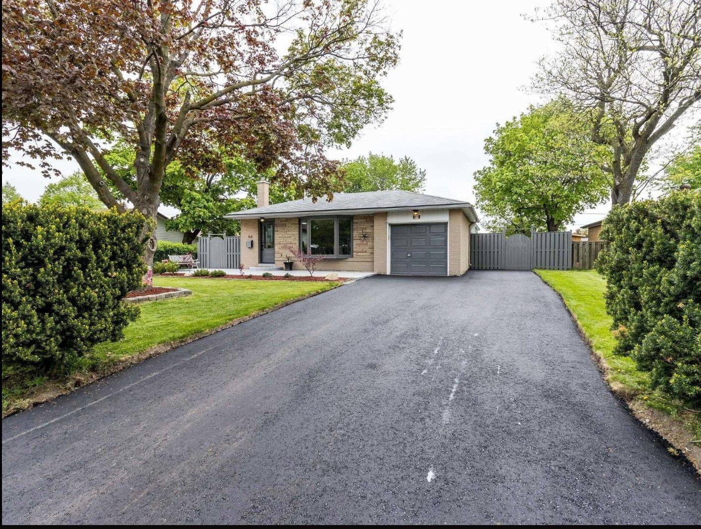 Brampton, ON L6T 1M7,64 Brookdale CRES