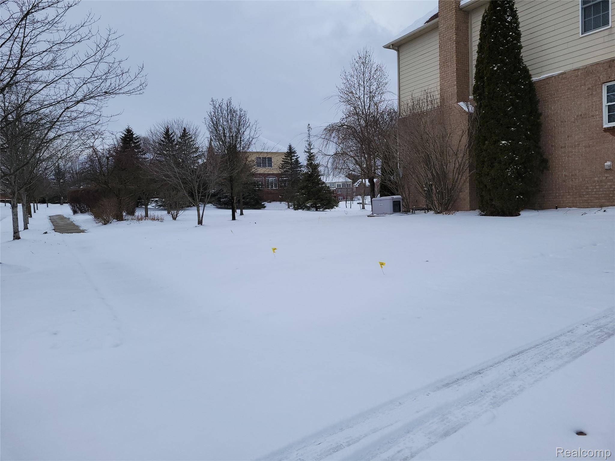 Northville, MI 48168,18937 Heather Ridge DR