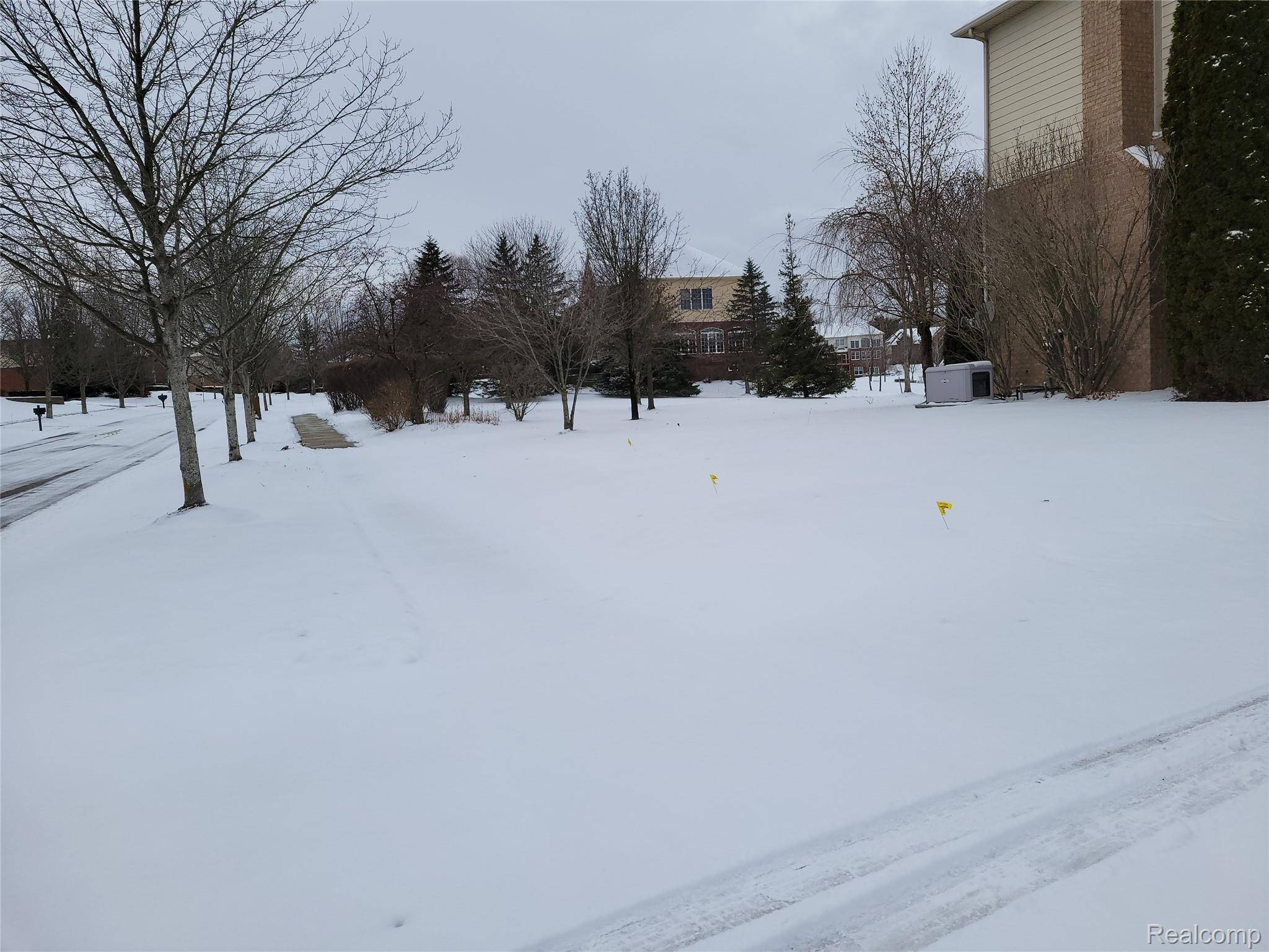 Northville, MI 48168,18937 Heather Ridge DR