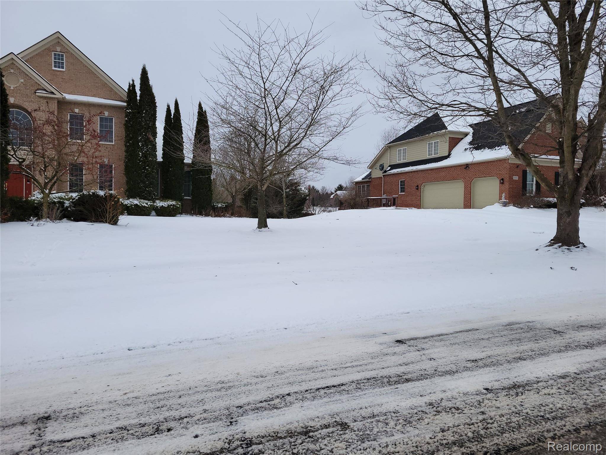 Northville, MI 48168,18937 Heather Ridge DR