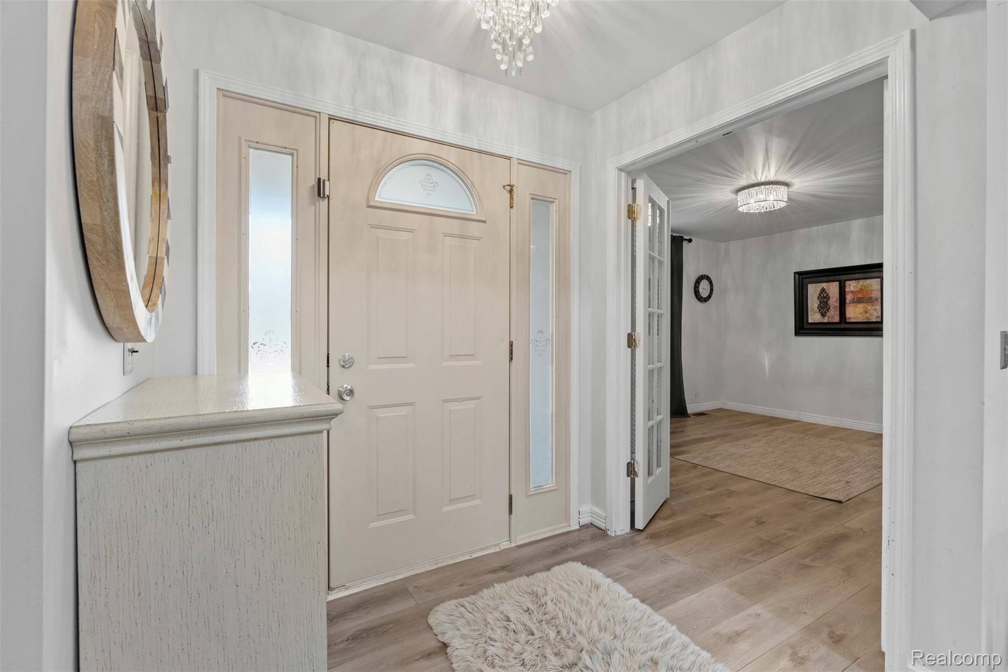 Macomb, MI 48042,16040 Violet DR