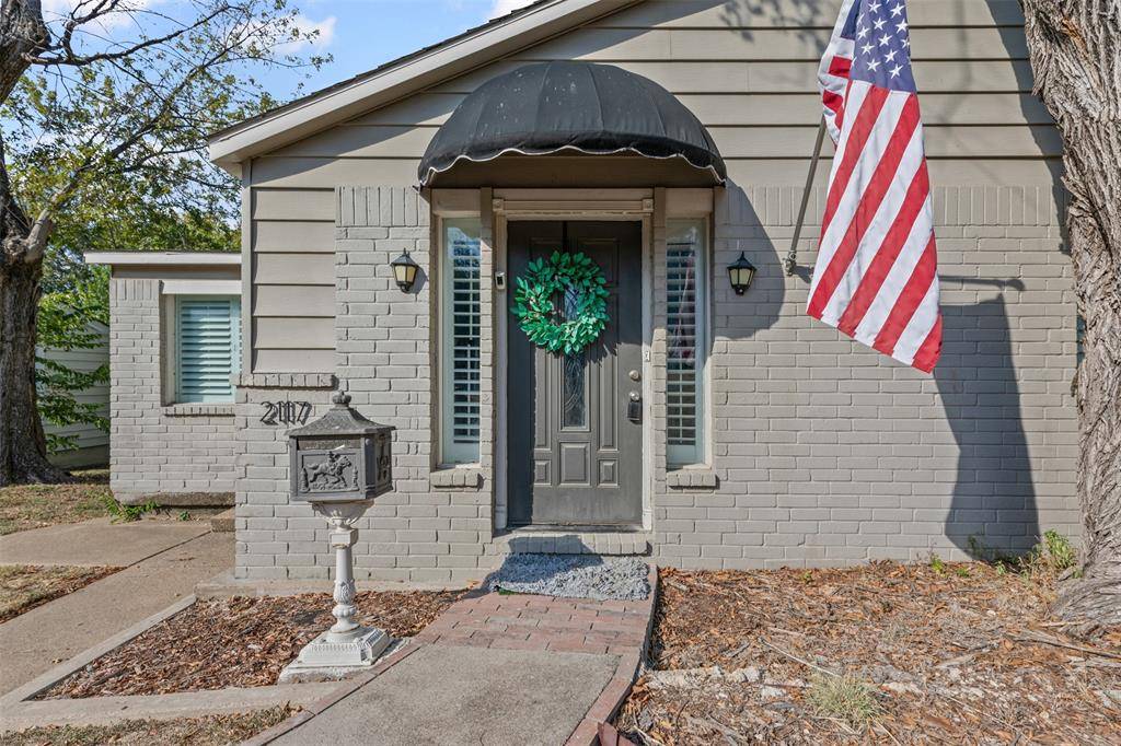 Fort Worth, TX 76111,2117 W Lotus Avenue