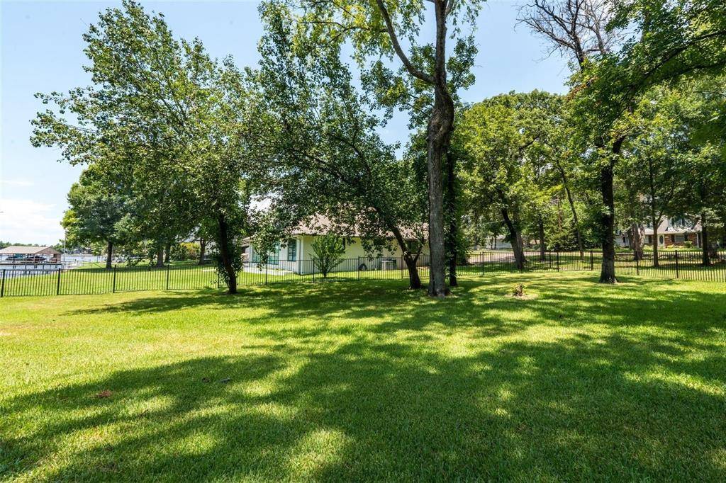 Enchanted Oaks, TX 75156,162 Lake Drive