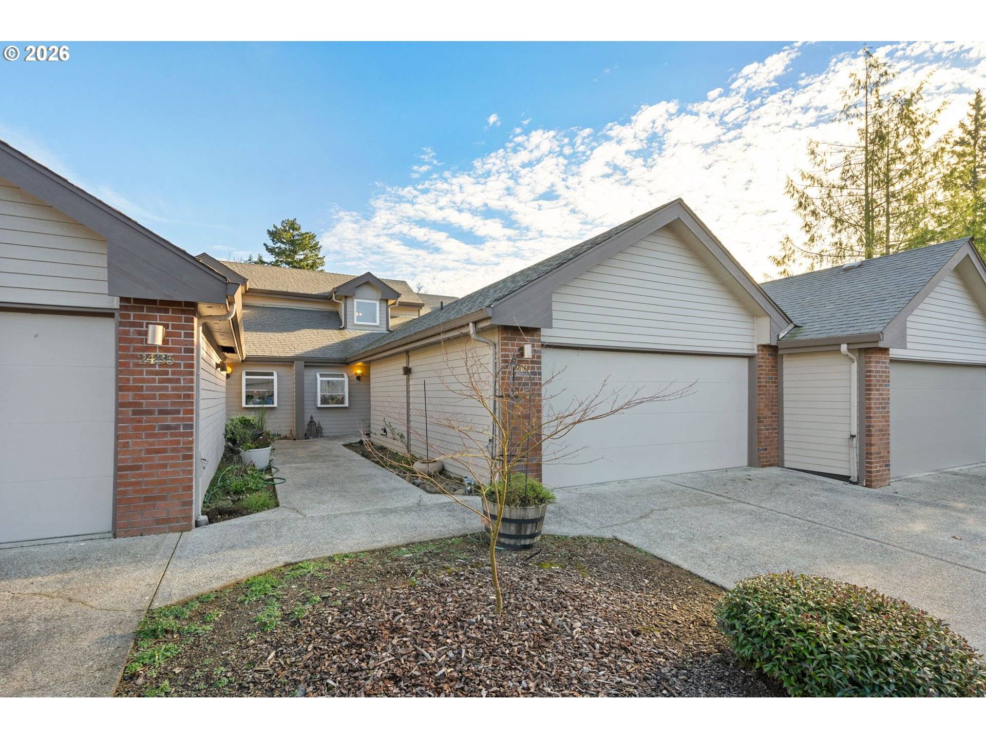 Camas, WA 98607,2437 NW LOGAN ST