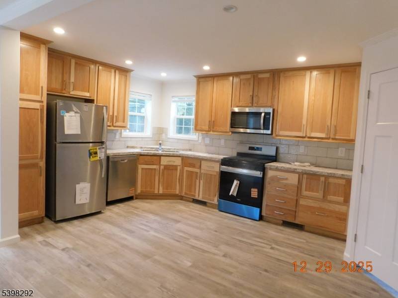 Oxford Twp., NJ 07863,9 Front Street