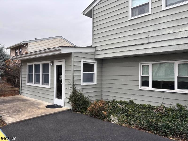 Raritan Boro, NJ 08869,113 Berwick St