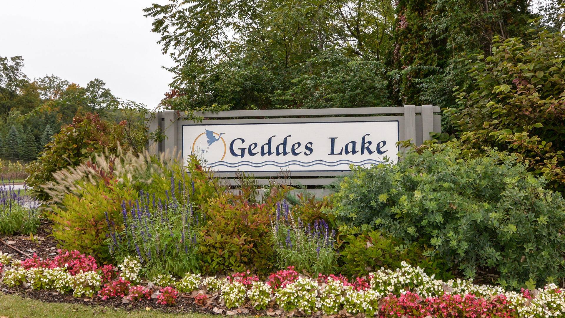 Ann Arbor, MI 48105,707 Skynob DR