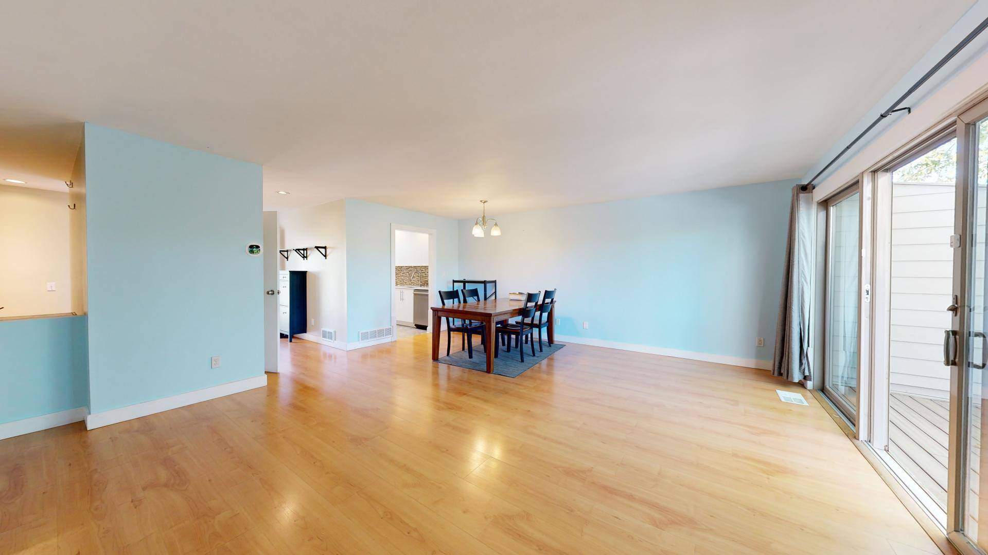 Ann Arbor, MI 48105,707 Skynob DR