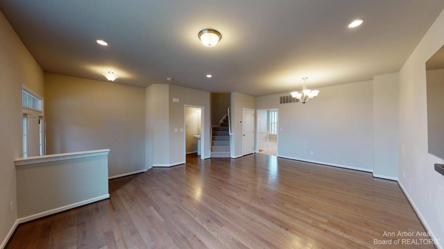 Ann Arbor, MI 48105,2794 Ashcombe DR