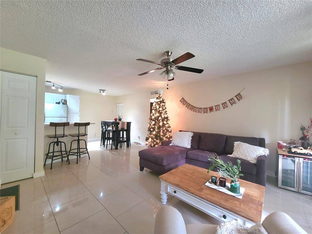 Coconut Creek, FL 33063,801 Lyons Rd #19106