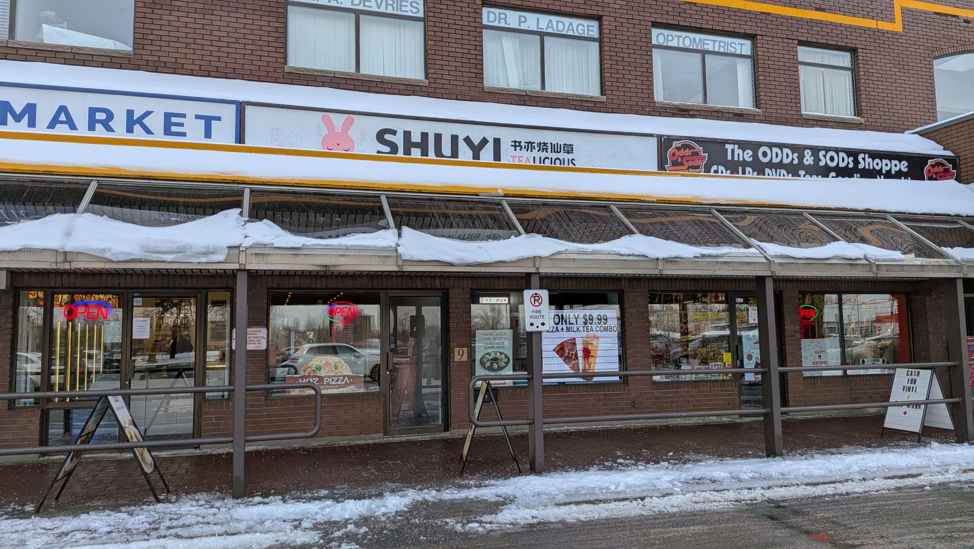 Meadowlands - Crestview And Area, ON K2G 3J2,1400 Clyde AVE #Unit 9