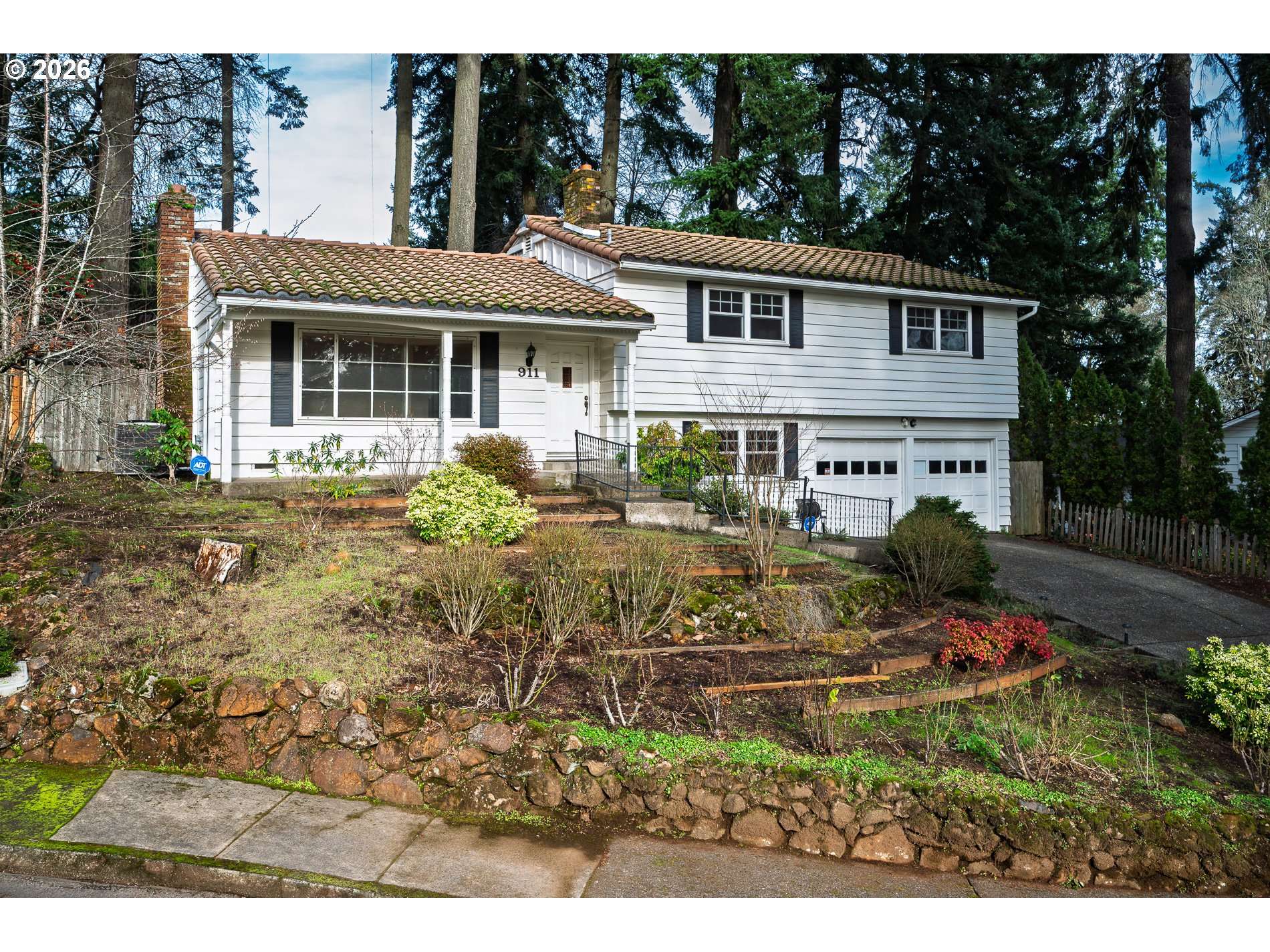 Salem, OR 97302,911 HURON CT SE