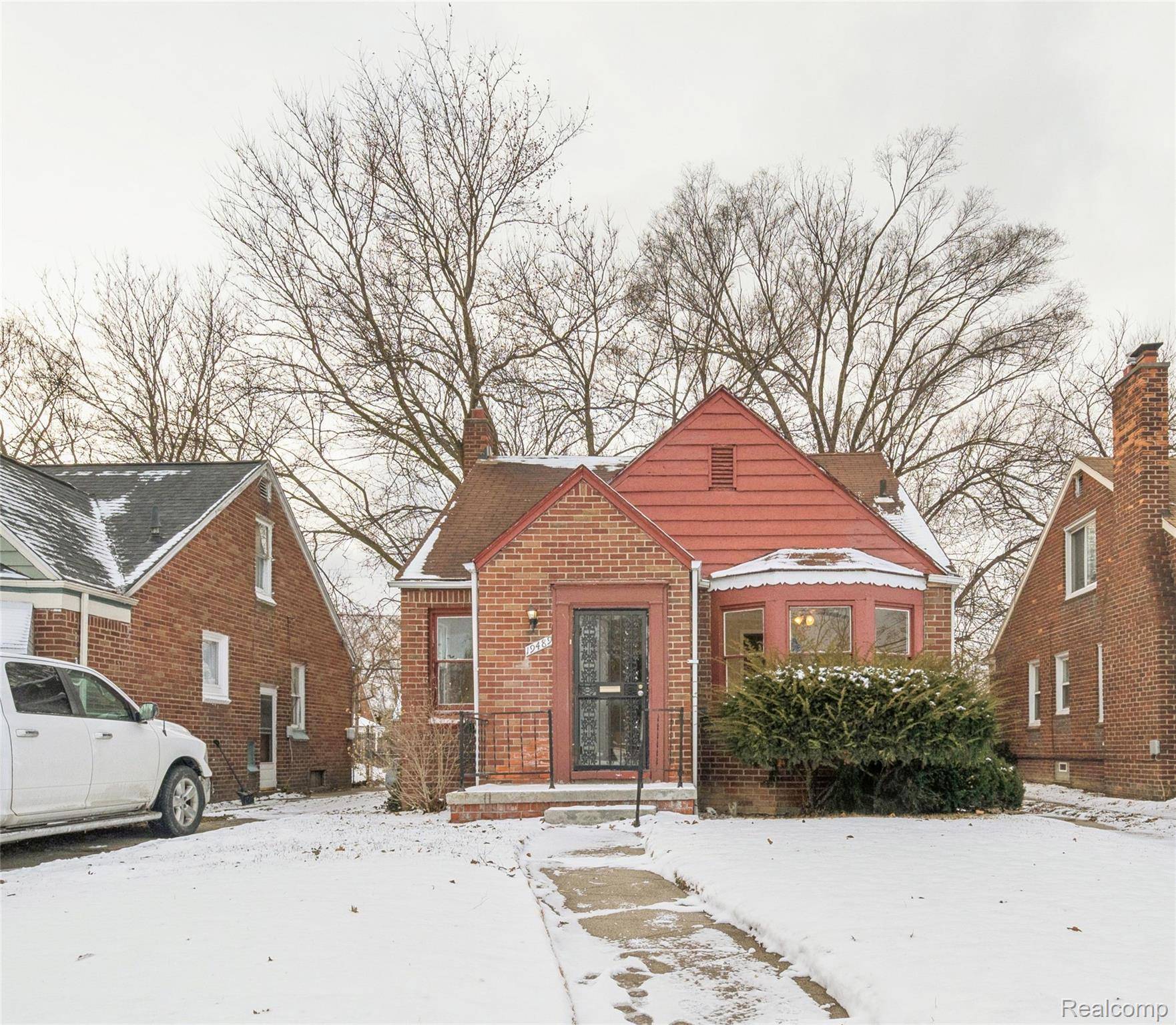 Detroit, MI 48221,19489 San Juan DR