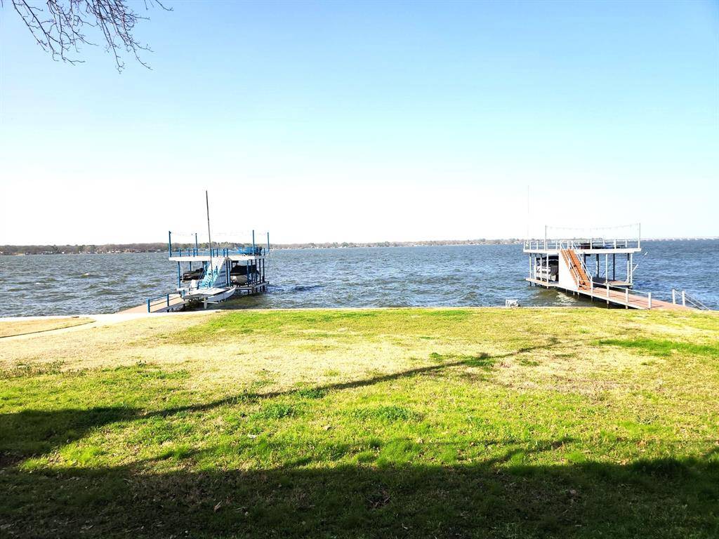 Mabank, TX 75156,180 Shady Shores
