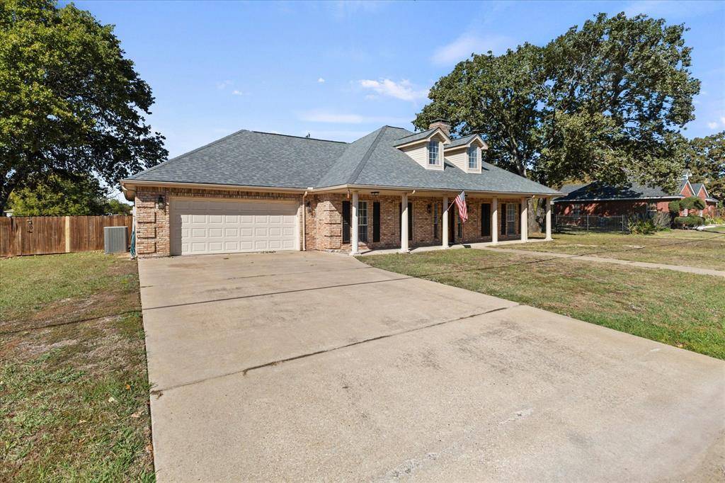 West Tawakoni, TX 75474,117 Indian Oaks Trail